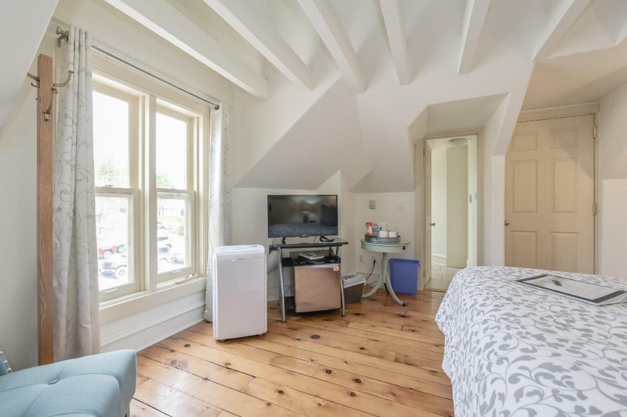 St Andrew Suites Fergus Dış mekan fotoğraf